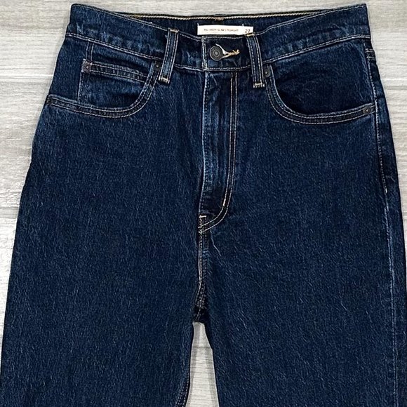 Levi’s Premium 70’s High Rise Slim Straight Jeans in Sonoma Stonewash Dark Wash - Picture 5 of 14